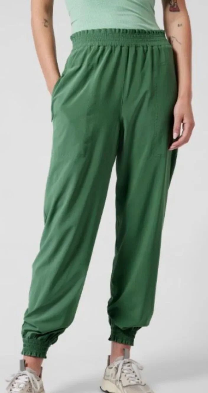 NEW NWT ATHLETA Savannah green Jogger PANTS sz 4 $99